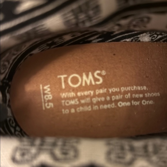 Toms Leila Gray Ankle Boots with Stacked Heel - Picture 2 of 9